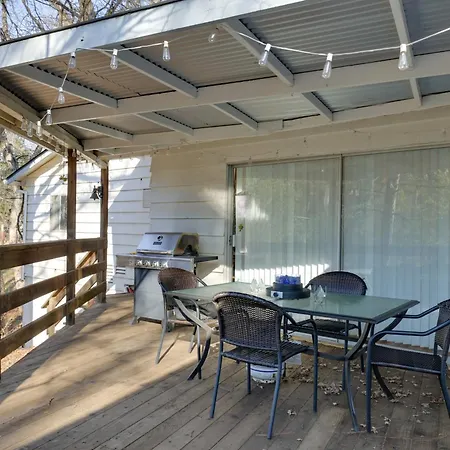 Eclectic Murphys Home With Decks Walk To Downtown!